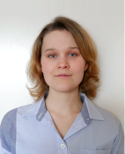 Picture of a smiling young lady